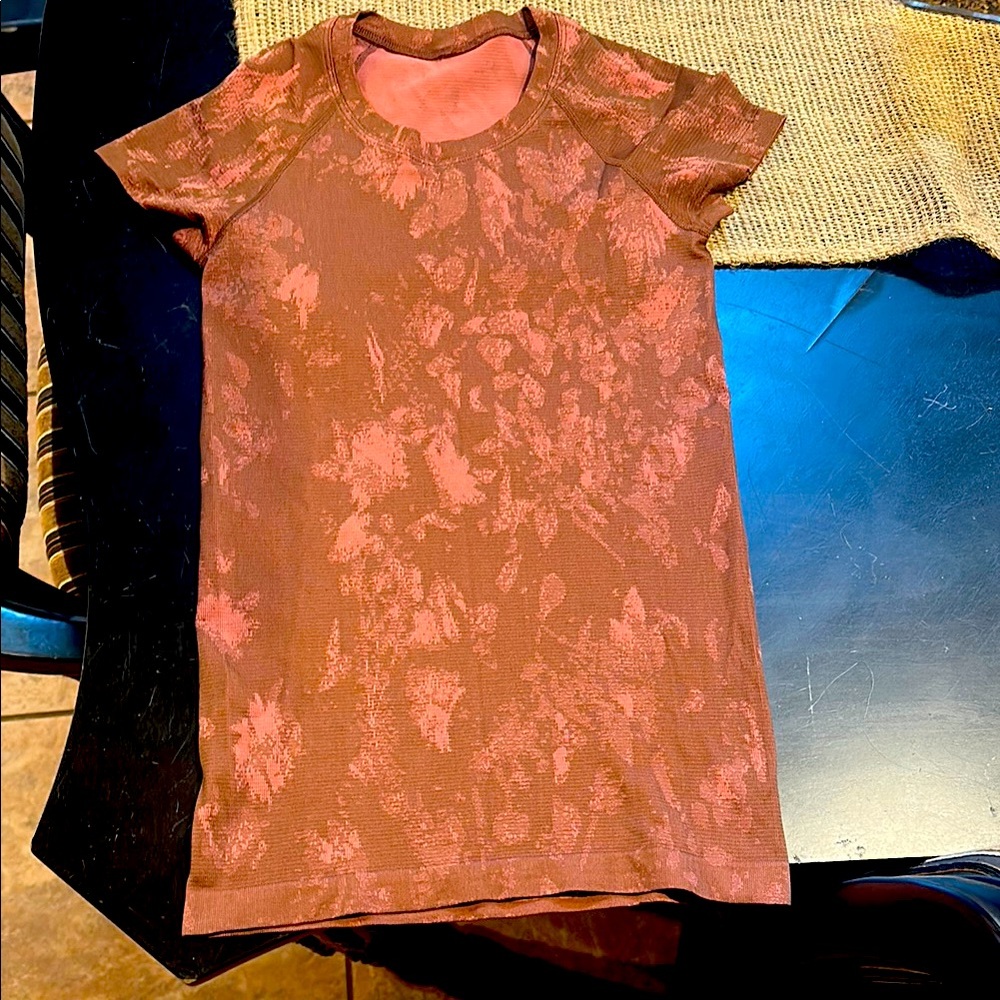 Lululemon Women's Brown Tie-Dye Top size 4